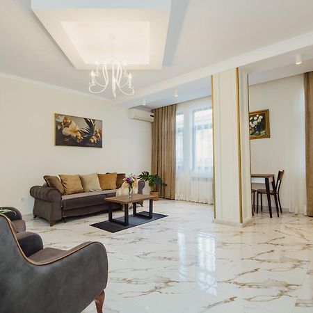 Ekaterine'S Apartments Batumi Eksteriør bilde