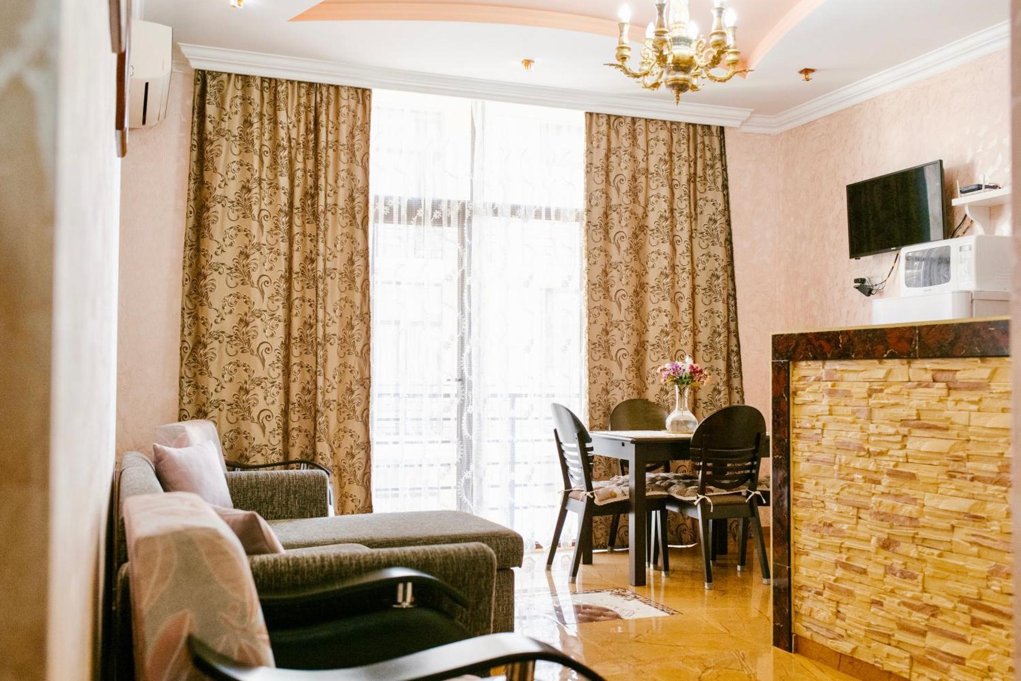 Ekaterine'S Apartments Batumi Rom bilde