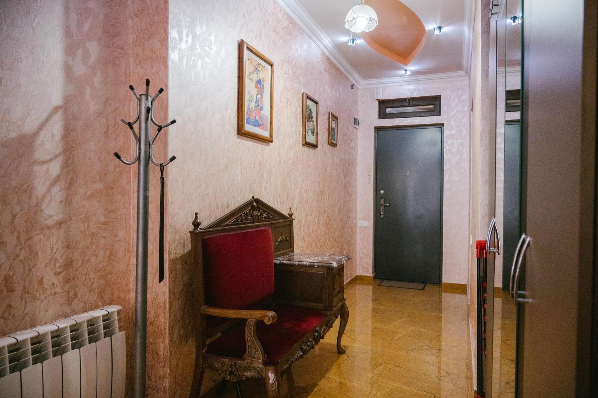 Ekaterine'S Apartments Batumi Rom bilde