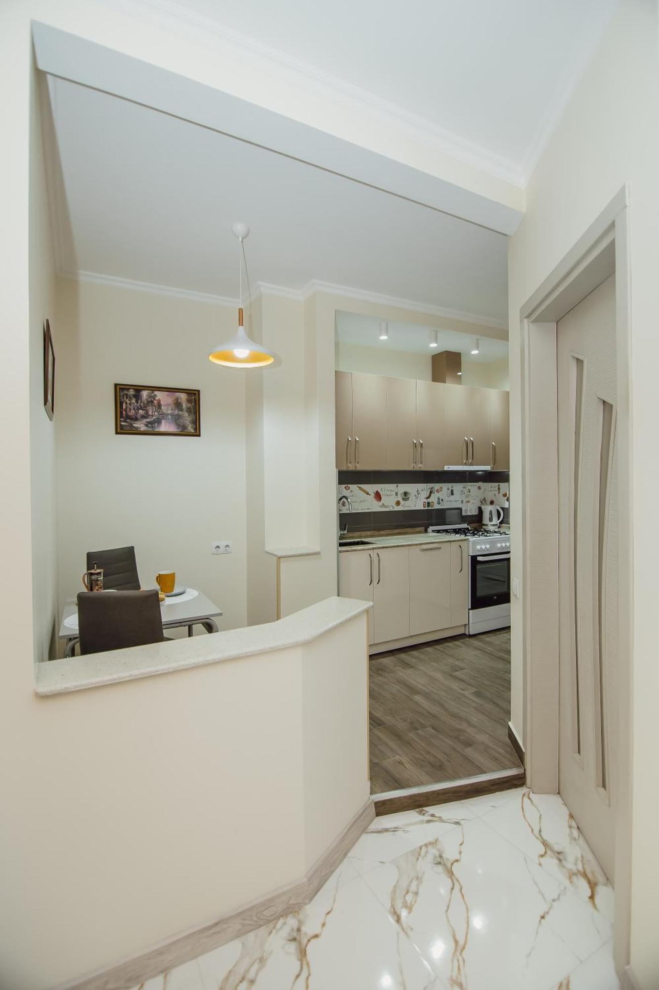 Ekaterine'S Apartments Batumi Rom bilde